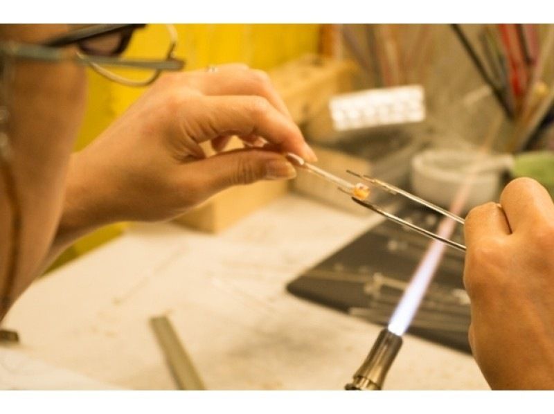 [東京&middot;Kichijoji]製作帶燃燒器工作的耐熱玻璃環♪當天可帶回家！ （1小時）の紹介画像