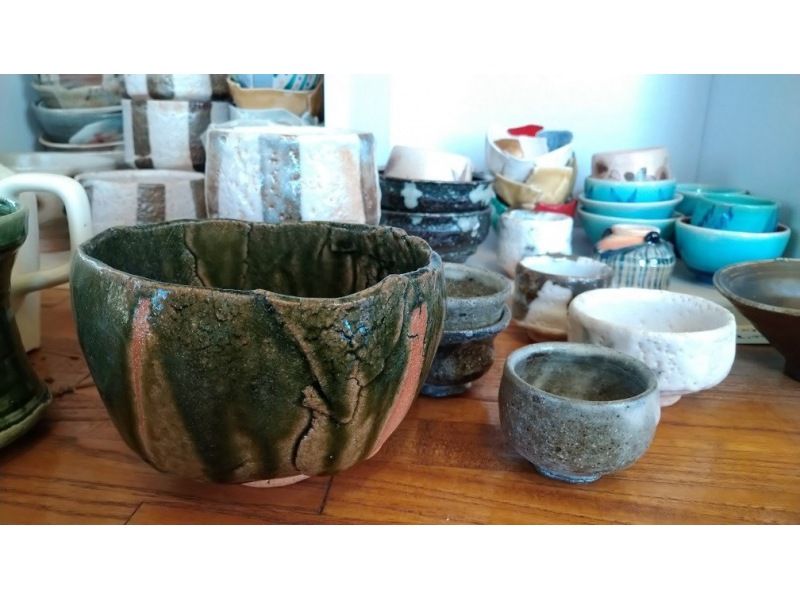[爱知/名古屋站5分钟]让我们通过手工陶艺制作一件！ +您也可以绘画和着色！の紹介画像