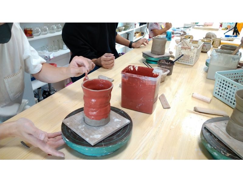 [Aichi / Nagoya Station 5 minutes] Let's make one piece by hand-kneading pottery experience! + You can also paint and color!の紹介画像