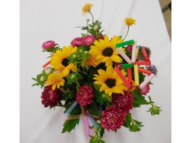 [Fukuoka Prefecture / Fukuoka City] "Flower Arrangement Experience 60 Minute Plan" with Seasonal Flowers (Female Only)の紹介画像