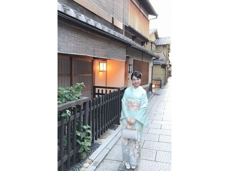 [Kyoto/ Higashiyama] Save with a couple! The middle of Kyoto Gion, Higashiyama! ! Walking around Kyoto with Japanese-made Kyo brand kimono & taiko-knotの紹介画像