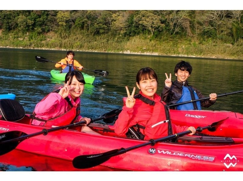 [Kochi・Shimanto River] A luxurious canoeing experience at dusk! (60 minutes) | Starts at 17:30!の紹介画像