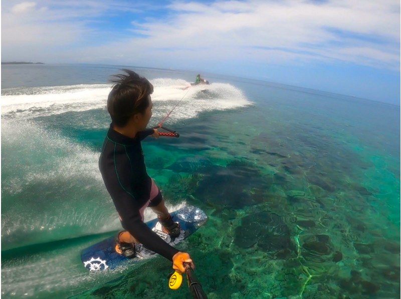 [冲绳/那霸/宜野湾] Flyboard，最新的拖曳管等。您可以从您最喜欢的2种活动中选择！超值和流行的“C计划♪”の紹介画像