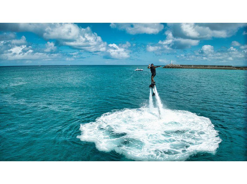 [冲绳/那霸/宜野湾] Flyboard，最新的拖曳管等。您可以从您最喜欢的2种活动中选择！超值和流行的“C计划♪”の紹介画像