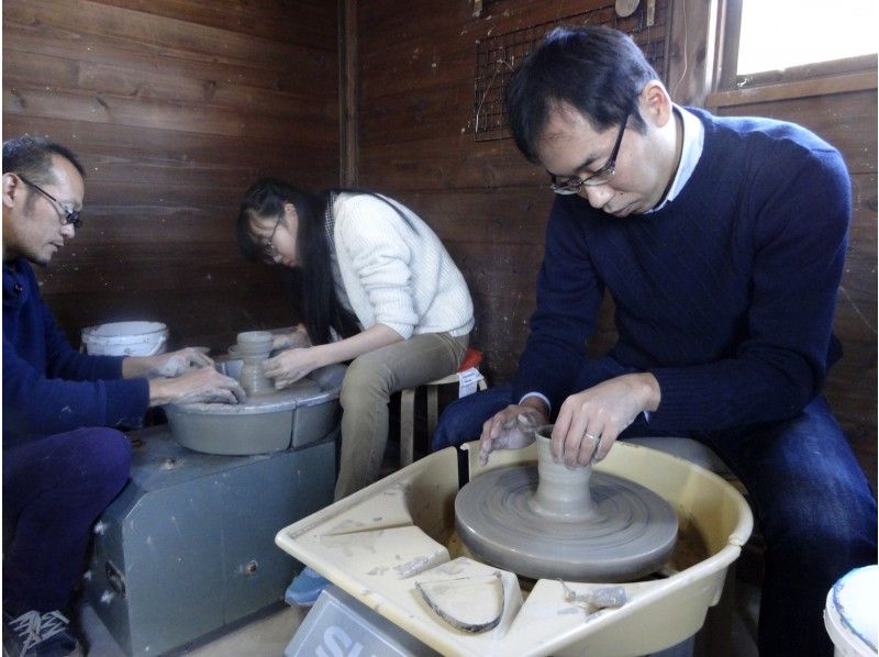 神奈川・南足柄】工房貸切！陶芸体験「電動ろくろ」を楽しもう！初心者歓迎・手ぶらOK！（６０分） | アクティビティジャパン