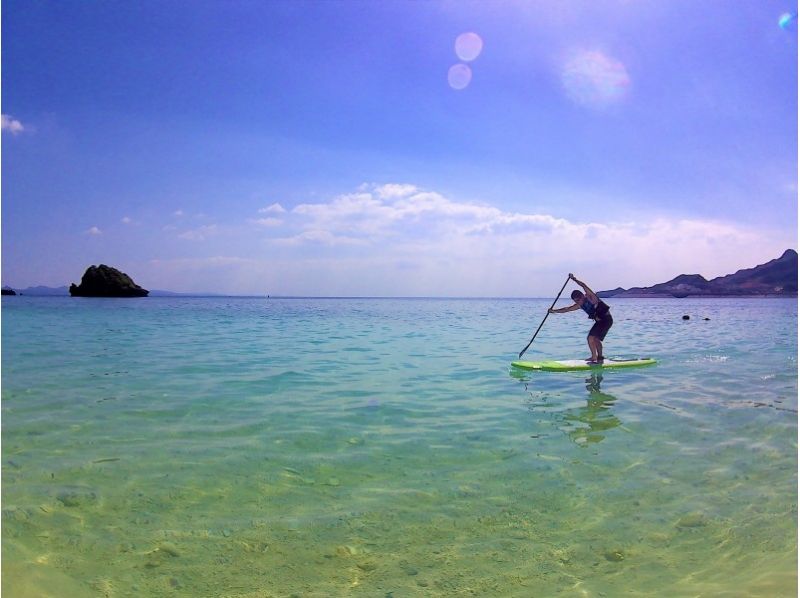 [沖縄·名護市]站立式槳板（SUP）體驗（60分鐘）の紹介画像