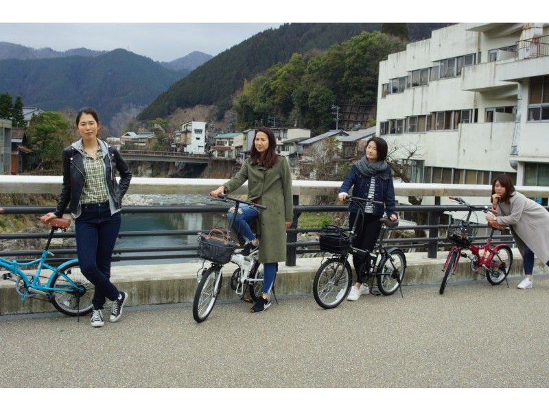 [岐阜·Gujo Hachiman] Nagaragawa自行車巡航♪“Machinami課程”2小時の紹介画像