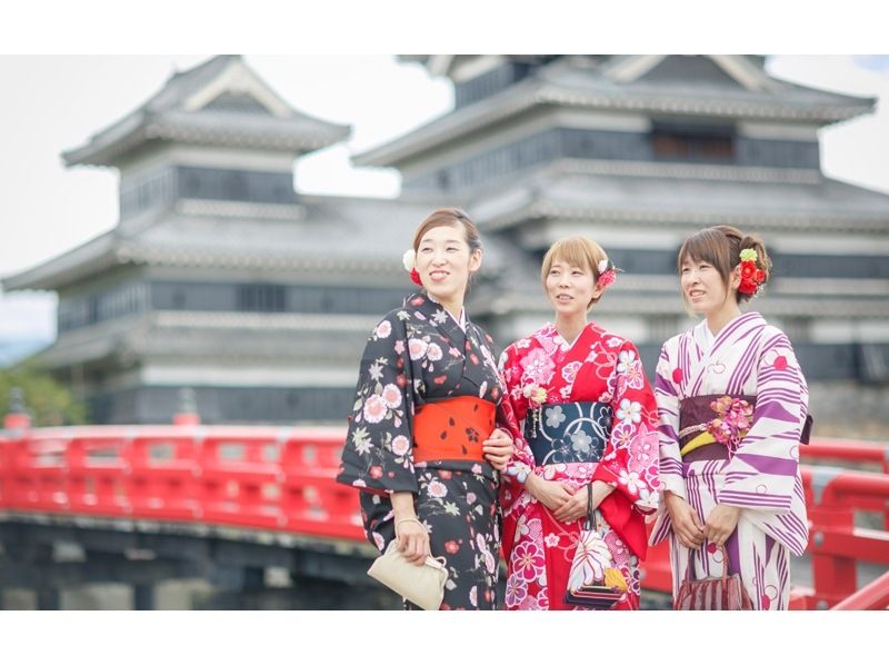 [Nagano, Matsumoto] One night course: Kimono and yukata rental course! 2 minutes walk to Matsumoto Castle! Solo travelers welcome! You can participate empty-handed. Return by 12:00 the next day (mailing available)の紹介画像