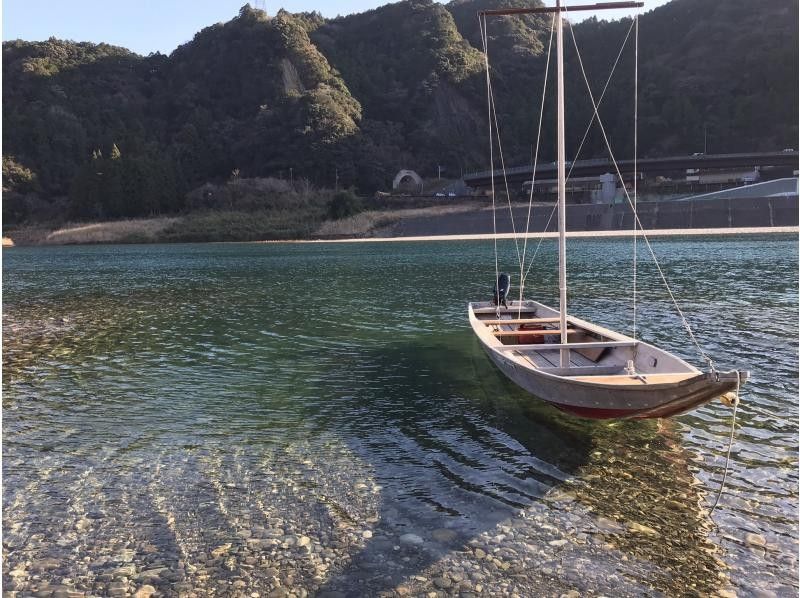 [Mie/Kumano] 2 hours Kumano River Sightseeing on a traditional wooden boat "Sandanbo" along the Kumano Kodo on the river (from 10:00 am)の紹介画像