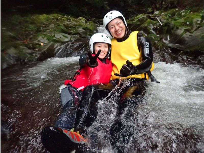 [Shizuoka/Izu/Kawazu] Let's go canyoning in Izu's natural mountain stream! "Canyoning half-day course"の紹介画像