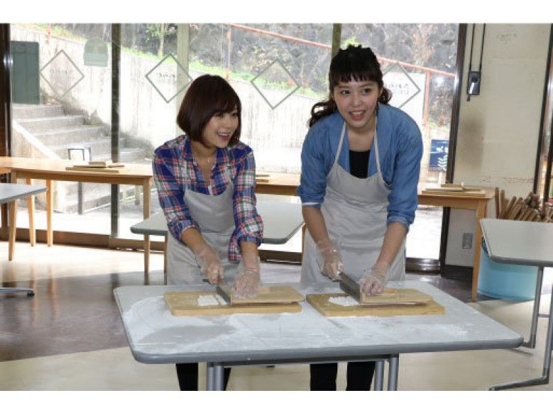 [Yamanashi/ Kofu] Koshu specialties in Shosenkyo! Hand-made experience & Yochabare cooking (pine) planの紹介画像