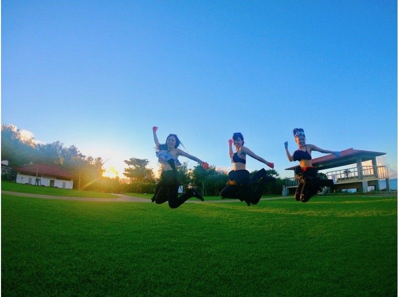 [โอกินาว่า / ท้องฟ้าเต็มไปด้วยดวงดาว & Noctiluca / ดำน้ำตื้นตอนกลางคืน] กฎบัตรถ้ำสีฟ้า ★ ภาพถ่ายและวิดีโอยอดนิยมของ GoPro ฟรี ★ คู่มือท้องถิ่นโอกินาว่าที่เชื่อถือได้ ★ บทวิจารณ์และความพึงพอใจด้านภาพถ่าย No1の紹介画像