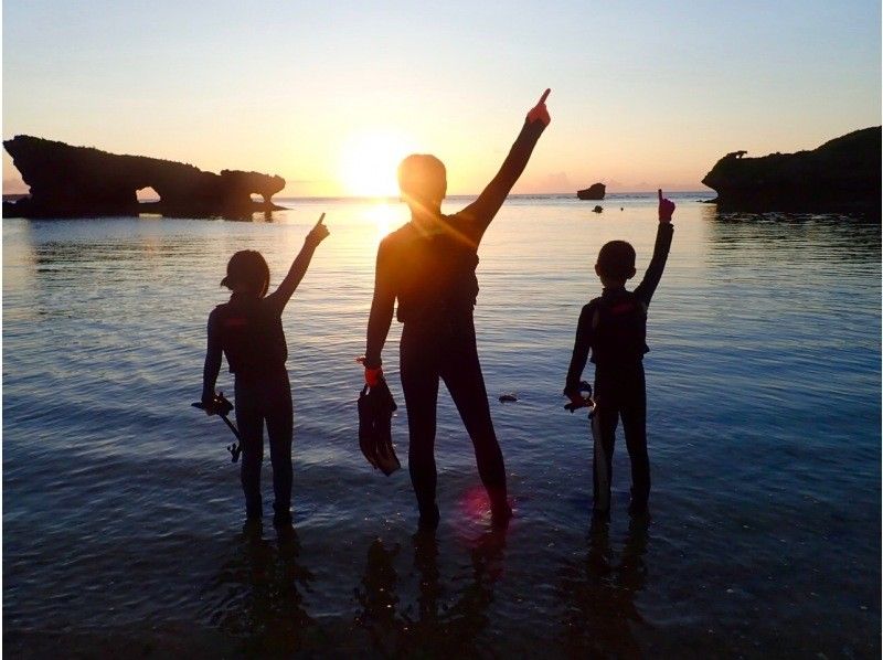 [โอกินาว่า / ท้องฟ้าเต็มไปด้วยดวงดาว & Noctiluca / ดำน้ำตื้นตอนกลางคืน] กฎบัตรถ้ำสีฟ้า ★ ภาพถ่ายและวิดีโอยอดนิยมของ GoPro ฟรี ★ คู่มือท้องถิ่นโอกินาว่าที่เชื่อถือได้ ★ บทวิจารณ์และความพึงพอใจด้านภาพถ่าย No1の紹介画像