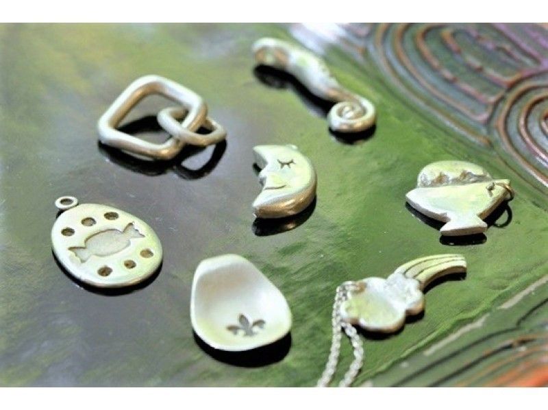 【名古屋栄】銀粘土で作るシルバーペンダント体験☆毎日に気持ちいいを♪の紹介画像