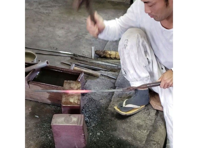 【岐阜・関】刀鍛冶が教える日本刀の材料で「小柄作り体験」　　※駅より送迎可能！の紹介画像