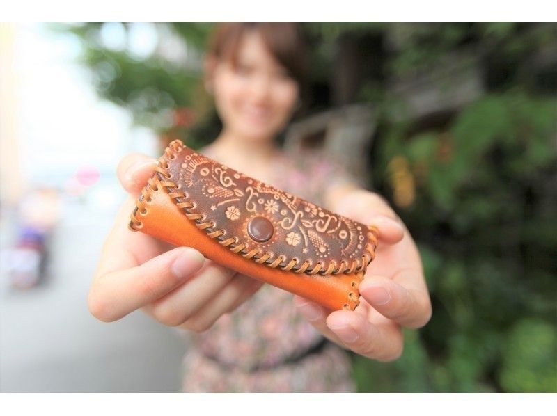 [Fukuoka Tenjin] Leather craft one day experience ☆ Handmade key case, pen case, pass case ♪