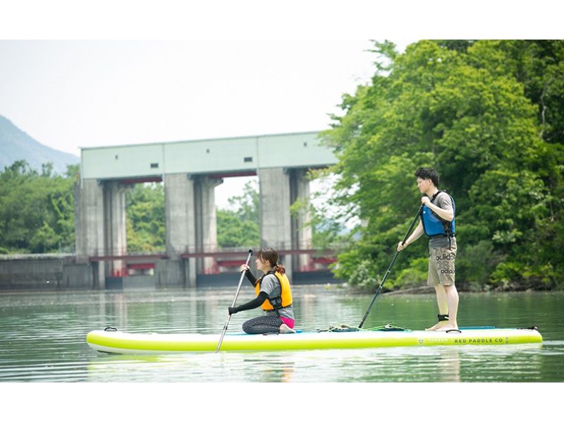 【三重・奥伊勢・SUP】【ファミリーSUP】～一安定感抜群のタンデム・メガSUP体験～の紹介画像