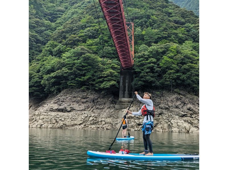 【三重・奥伊勢・SUP】【限定開催】最上流宮川ダム湖を貸切♪～秘境SUP１DAYツアーの紹介画像