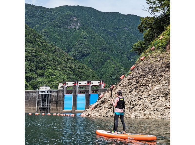 【三重・奥伊勢・SUP】【限定開催】最上流宮川ダム湖を貸切♪～秘境SUP１DAYツアーの紹介画像