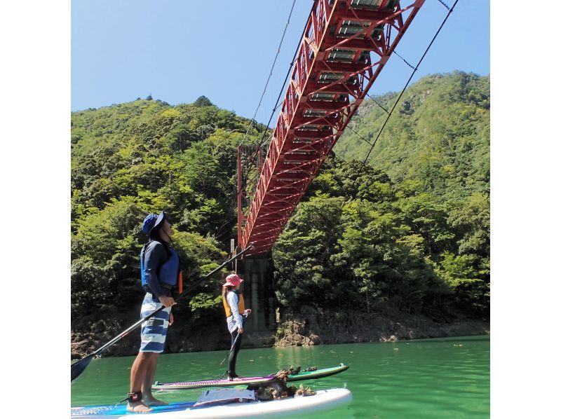 【三重・奥伊勢・SUP】【限定開催】最上流宮川ダム湖を貸切♪～秘境SUP１DAYツアーの紹介画像