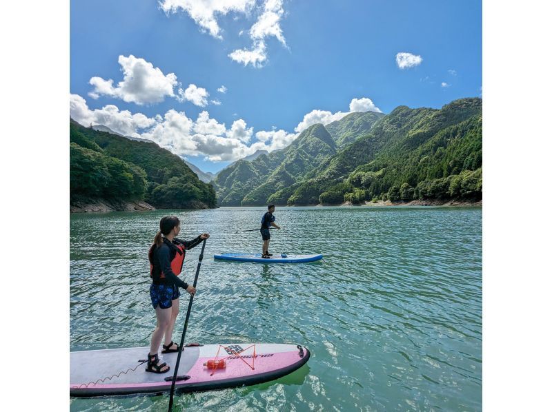 【三重・奥伊勢・SUP】【限定開催】最上流宮川ダム湖を貸切♪～秘境SUP１DAYツアーの紹介画像