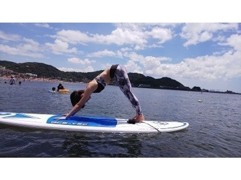 SUP巡游船和放松的芳香瑜伽体验作为一套（海上纪念照+饮料）の紹介画像