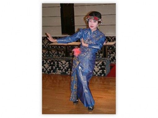 京都 伏見 着物 衣装レンタル 自由散策ok 写真撮影もできる アジア民族衣装プラン アクティビティジャパン