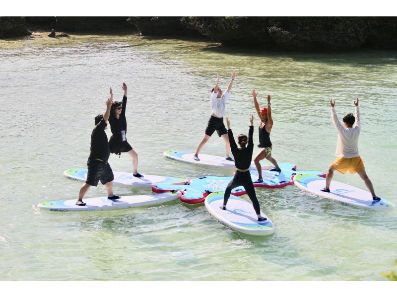 【沖縄・宮古島】初めてでも楽しめる！海の上でココロとカラダを解き放つSUP YOGA【写真データプレゼント】の紹介画像