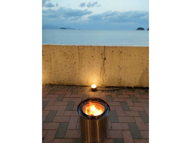 [香川县/赞岐市]在可欣赏海景的露台上享用正宗的木炭烧烤高级套餐の紹介画像