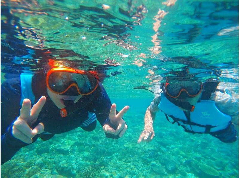 [在Minnajima游泳+浮潛]優秀的透明度！一個受歡迎的家庭呼吸管包！の紹介画像
