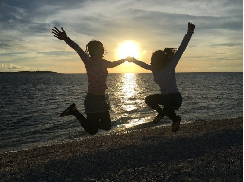 【Okinawa · Iriomote Island】 Magic Hour ★ Baras Island Sunset Snorkel Tourの紹介画像