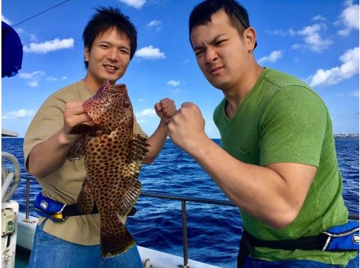 恩納 読谷 北谷の釣り 釣り船 海上釣り堀の予約 日本旅行 オプショナルツアー アクティビティ 遊びの体験予約