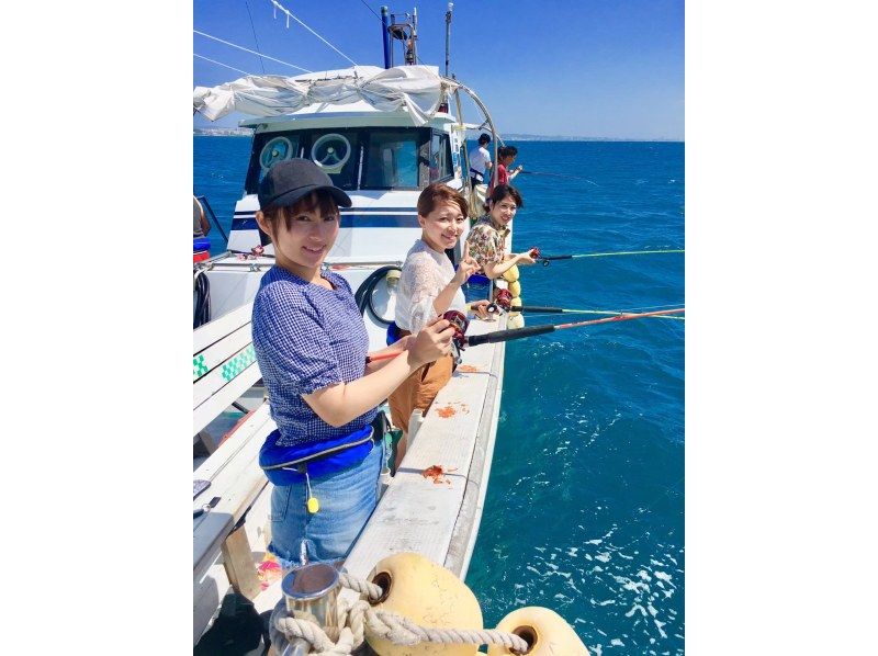 가데나 어항 3세～참가◎트로피컬 낚시 투어《당일 예약◎・생선은 근처의 식당에서 식사 가능の紹介画像