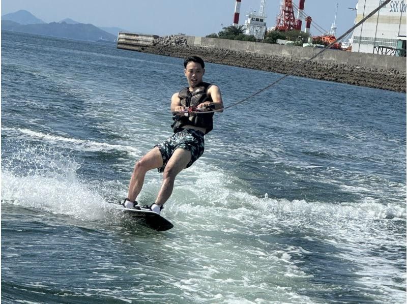 [Kagawa Marugame] Beginners are welcome ☆ Wakeboarding experience ★ (Normal course 20 minutes)の紹介画像