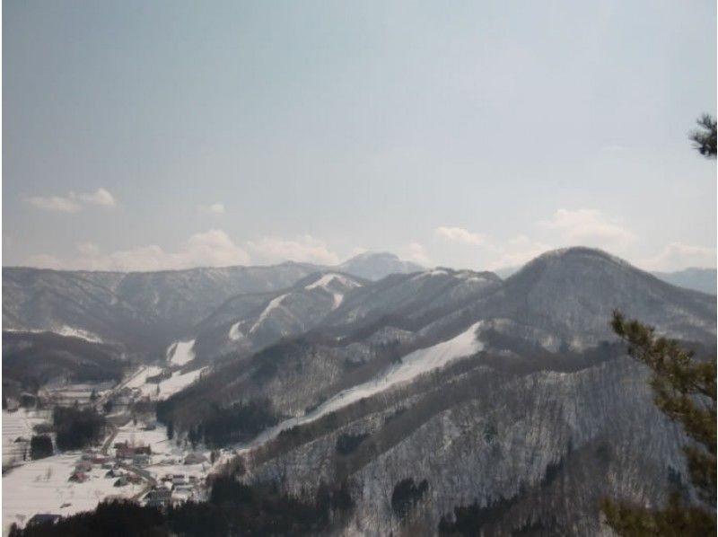 【群馬縣水上町】一日雪鞋健行計畫 ◆ 參與者須為國中生以上！ ★ 深受家庭、情侶及女性歡迎 ★ 全天暢享雪中樂趣 ♪ 含午餐の紹介画像