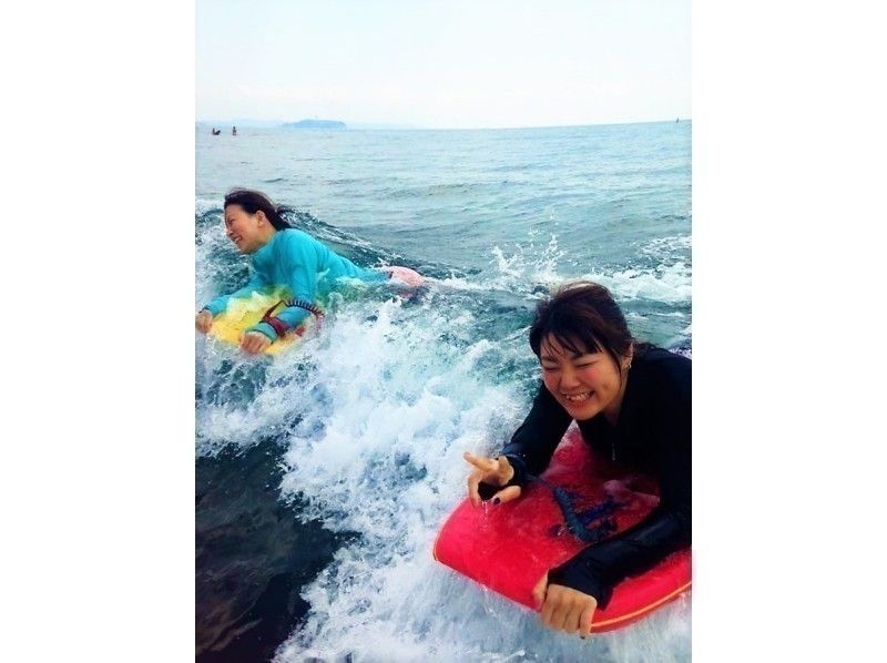 Summer and autumn are the best seasons for bodyboarding! There may be days when we can rent the board exclusively for you. Inexperienced people are welcome! Kanagawa Prefecture, Shonan, Chigasaki, BB Schoolの紹介画像