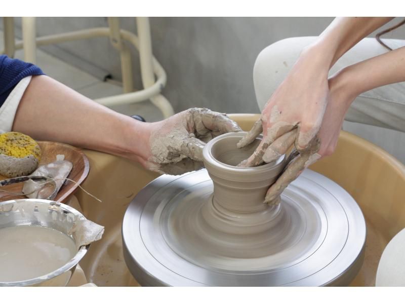 [福岡·春日市]兩個3,024日元★陶瓷體驗（電動陶工的輪子課程）感覺像陶工♪の紹介画像