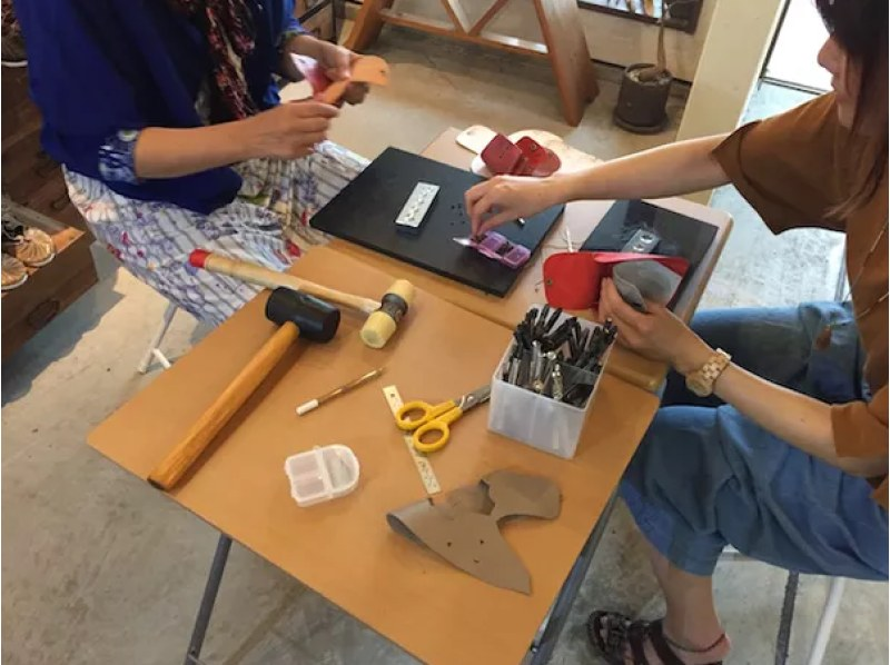 [愛知-名古屋]鞋匠皮工藝教室☆迷你手風琴袋製作の紹介画像