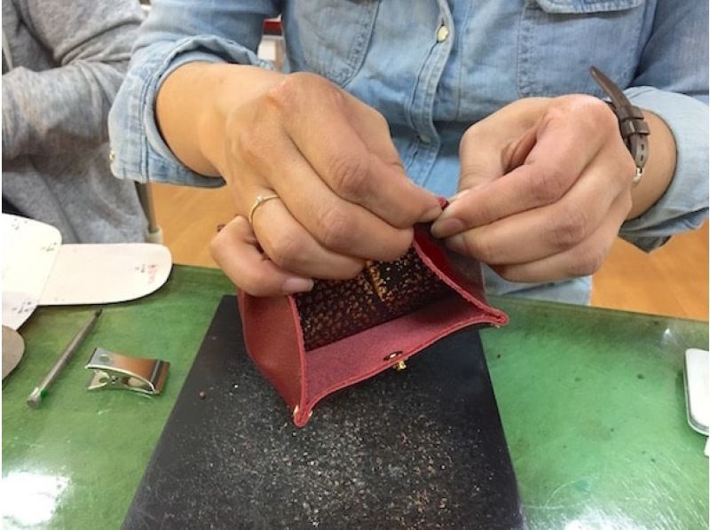 【愛知・名古屋】靴職人のレザークラフト教室「Miniアコーディオンポーチ作り」の紹介画像