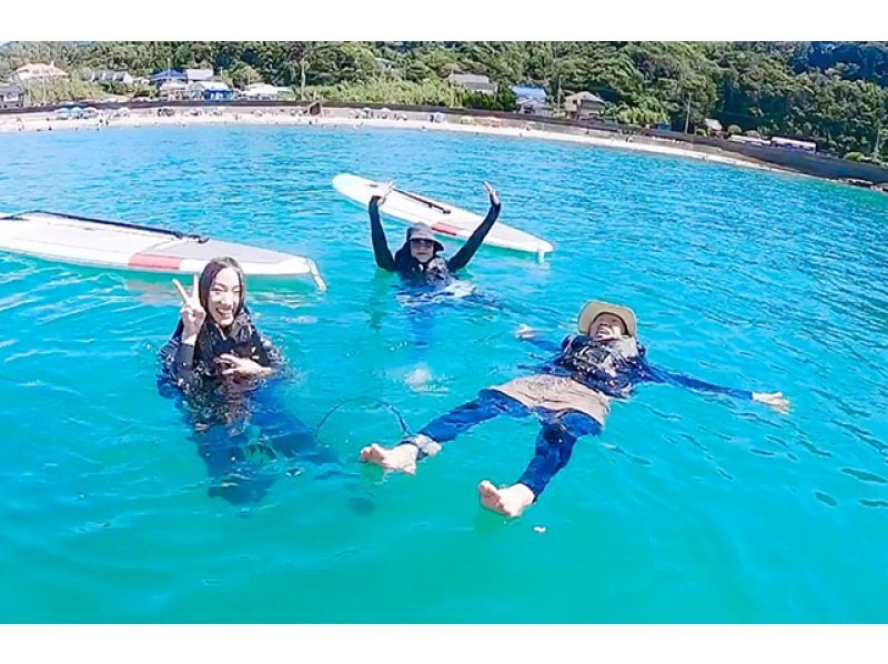 [South of Katsuura City, Chiba] Small group size! A popular "greedy plan" that includes a SUP experience and a mini SUP cruise.の紹介画像