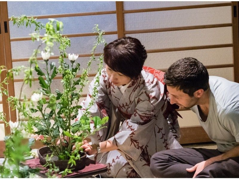 [京都·Higashiyama]在Kyomachiya的Ikebana體驗♪の紹介画像