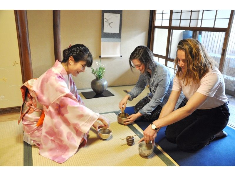 [Kyoto / Higashiyama] Beginners and children are welcome to experience the tea ceremony at Kyomachiya! 3 minutes walk from Higashiyama stationの紹介画像