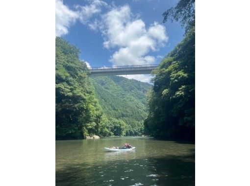東京 奥多摩 レイクサップ 東京とは思えない大自然へ。 車での移動はありません。湖まで徒歩すぐ、少人数で楽しむ奥多摩SUP体験。写真つき、 東京 奥多摩 レイクサップ 東京とは思えない大自然へ。 車での移動はありません。湖まで徒歩すぐ、少人数で楽しむ奥多摩SUP体験。写真つき、
