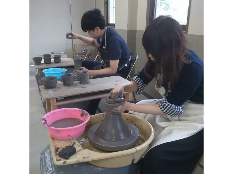 【岡山・瀬戸内市・牛窓】陶芸体験・電動ろくろコース（寒風焼・60分・5キロ）小さなお子様もOKの紹介画像