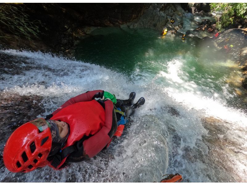 Canyoning "Dainichi Mountain Range <Half-day> Course 2" Thrilling! Exciting ♪の紹介画像