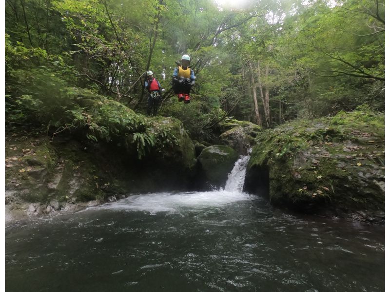 Canyoning "Dainichi Mountain Range <Half-day> Course 2" Thrilling! Exciting ♪の紹介画像