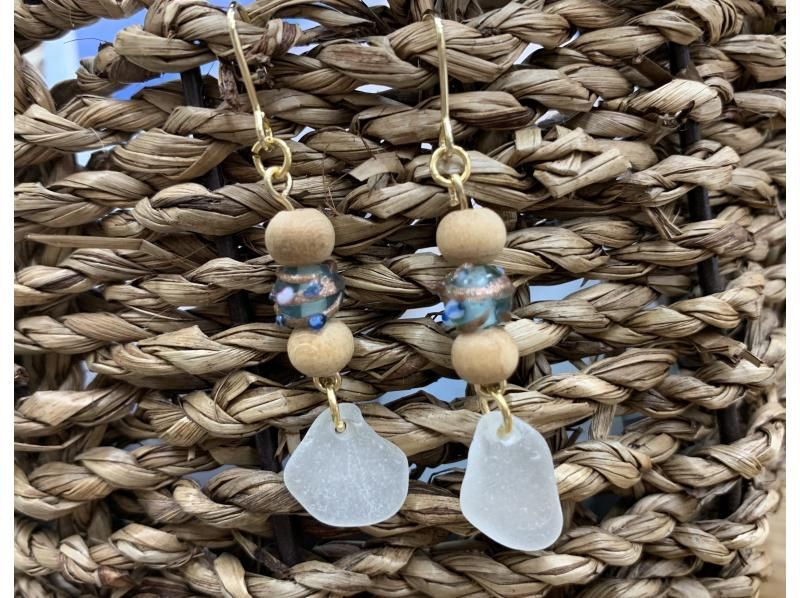 [Hyogo/Kobe/] "Gifts from the Sea" Make an accessory using beach glass, shells, and coral!の紹介画像