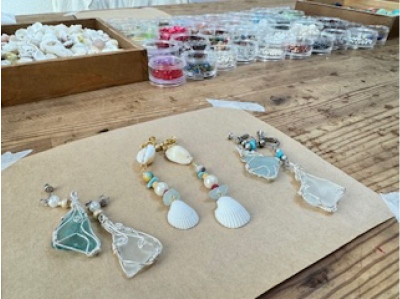 [Hyogo/Kobe/] "Gifts from the Sea" Make an accessory using beach glass, shells, and coral!の紹介画像