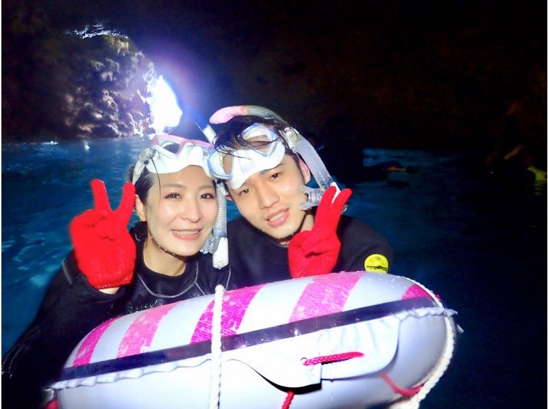 [Okinawa, Onna Village] Enjoy a relaxing boat ride! Blue Cave snorkeling! Free photo shoots and data! Send via LINEの紹介画像