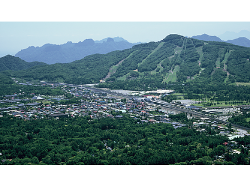 【長野・軽井沢】軽井沢のテーブルマウンテン「離山トレッキングとスワンレイク雲場池」(約3時間) 【長野・軽井沢】軽井沢のテーブルマウンテン「離山トレッキングとスワンレイク雲場池」(約3時間)